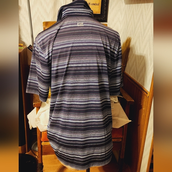 Cutter and Buck Mens Golf Shirt Size Large EUC - Picture 2 of 8